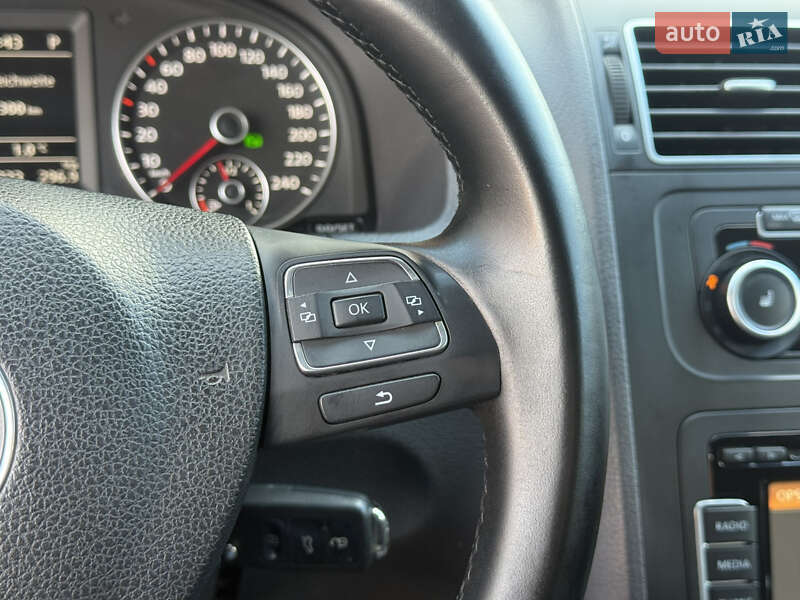Минивэн Volkswagen Touran 2011 в Стрые фото 75 Минивэн Volkswagen Touran 2011 в Стрые