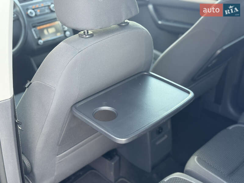 Минивэн Volkswagen Touran 2011 в Стрые фото 80 Минивэн Volkswagen Touran 2011 в Стрые