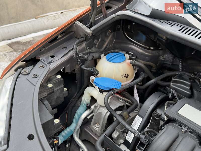 Минивэн Volkswagen Touran 2009 в Ровно