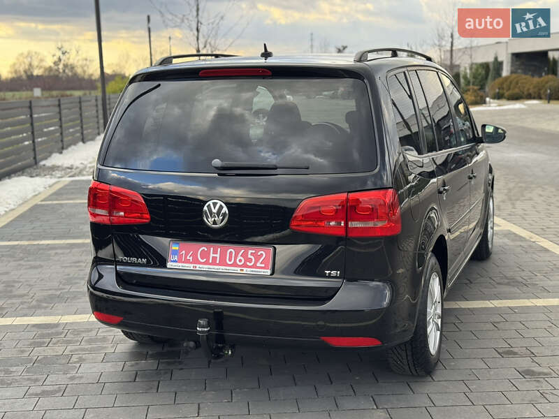 Минивэн Volkswagen Touran 2011 в Мукачево