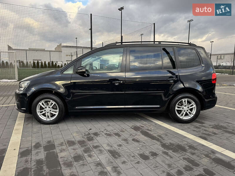 Минивэн Volkswagen Touran 2011 в Мукачево