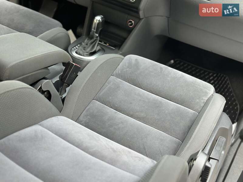 Минивэн Volkswagen Touran 2011 в Дрогобыче фото 49 Минивэн Volkswagen Touran 2011 в Дрогобыче