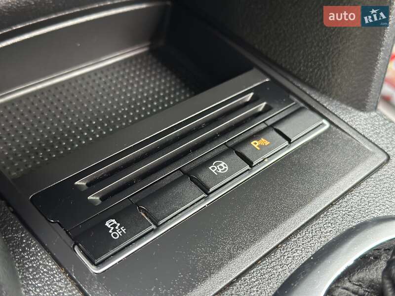 Минивэн Volkswagen Touran 2011 в Дрогобыче фото 81 Минивэн Volkswagen Touran 2011 в Дрогобыче