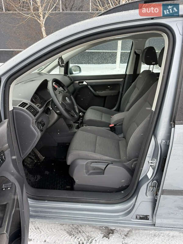 Минивэн Volkswagen Touran 2009 в Белой Церкви