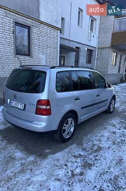 Минивэн Volkswagen Touran 2004 в Яворове