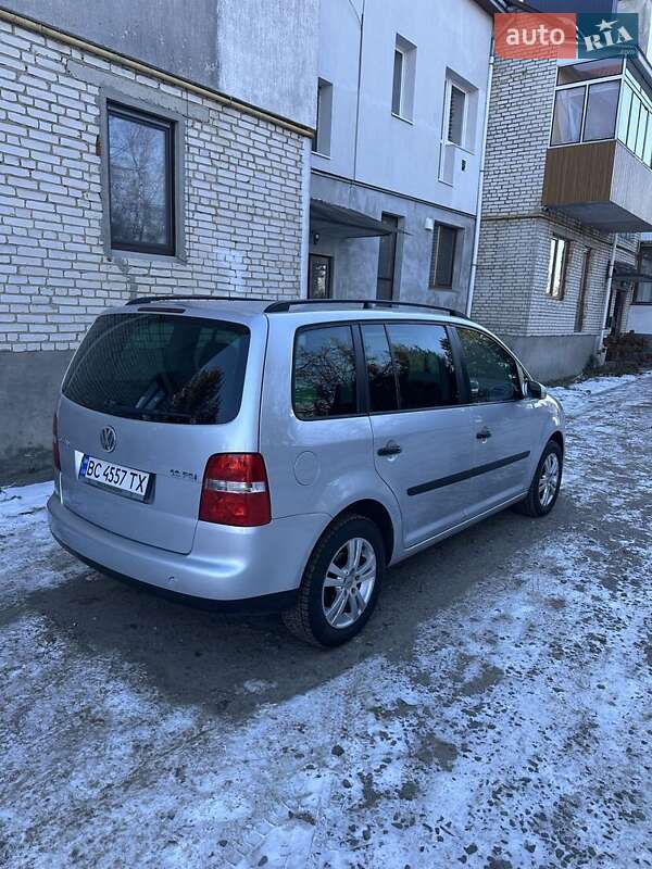 Volkswagen Touran 2004