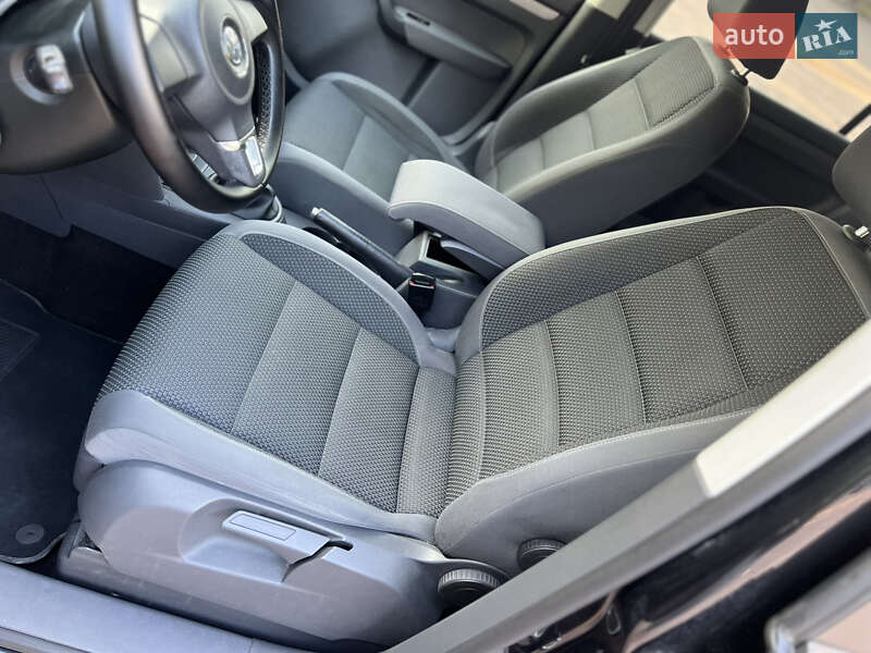 Минивэн Volkswagen Touran 2011 в Бердичеве фото 15 Минивэн Volkswagen Touran 2011 в Бердичеве