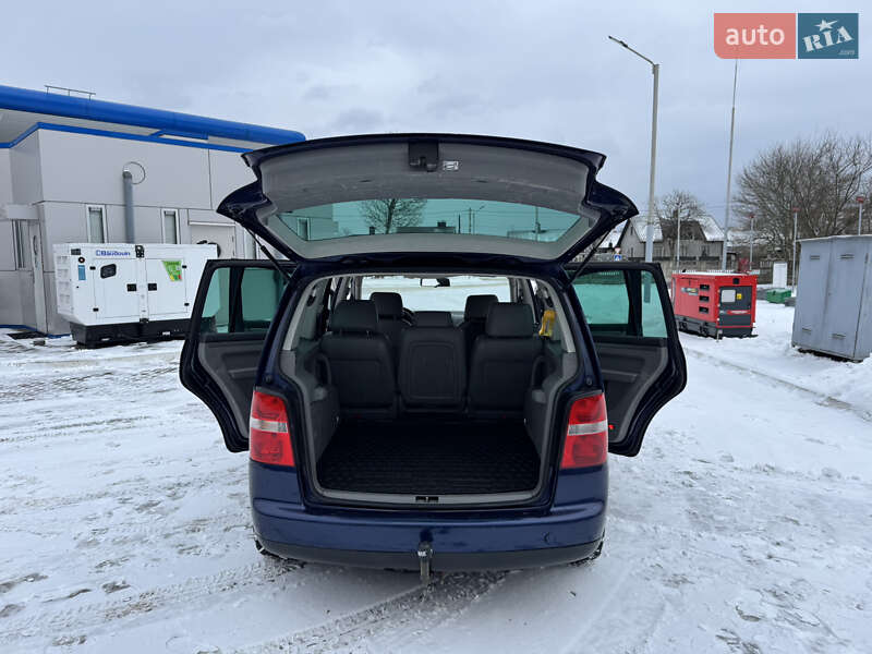 Мінівен Volkswagen Touran 2004 в Костопілі фото 4 Мінівен Volkswagen Touran 2004 в Костопілі
