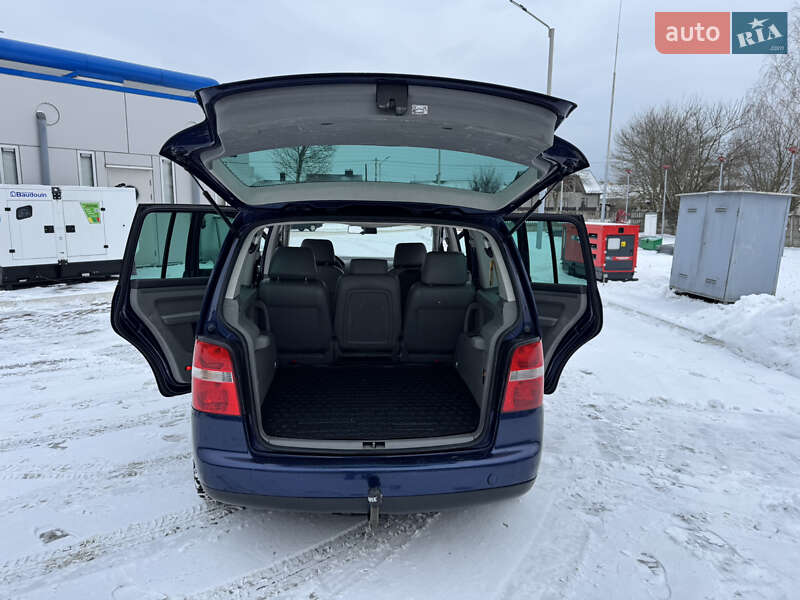 Мінівен Volkswagen Touran 2004 в Костопілі фото 6 Мінівен Volkswagen Touran 2004 в Костопілі