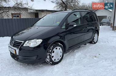 Минивэн Volkswagen Touran 2007 в Звягеле