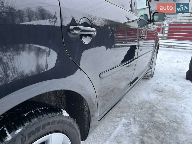 Минивэн Volkswagen Touran 2007 в Звягеле фото 21 Минивэн Volkswagen Touran 2007 в Звягеле