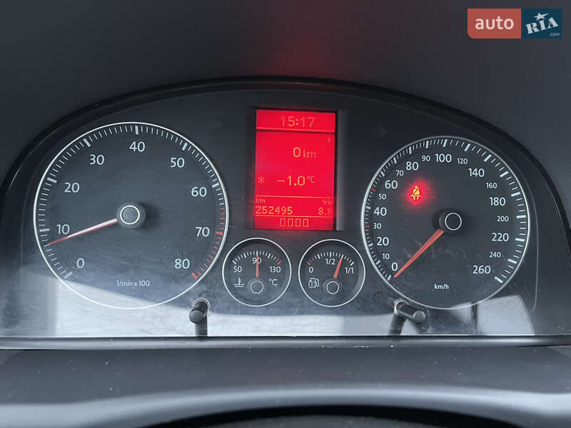 Минивэн Volkswagen Touran 2007 в Звягеле фото 39 Минивэн Volkswagen Touran 2007 в Звягеле