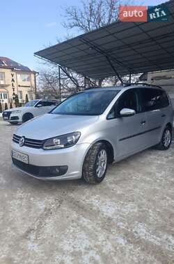 Минивэн Volkswagen Touran 2010 в Черновцах