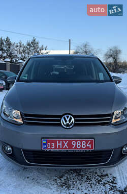 Минивэн Volkswagen Touran 2011 в Луцке