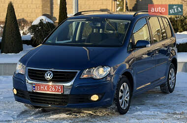 Минивэн Volkswagen Touran 2009 в Запорожье
