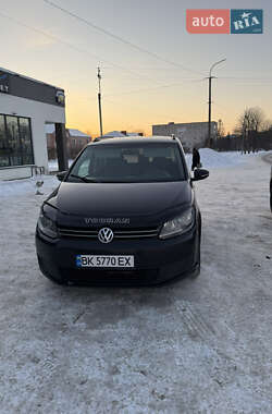 Минивэн Volkswagen Touran 2011 в Костополе