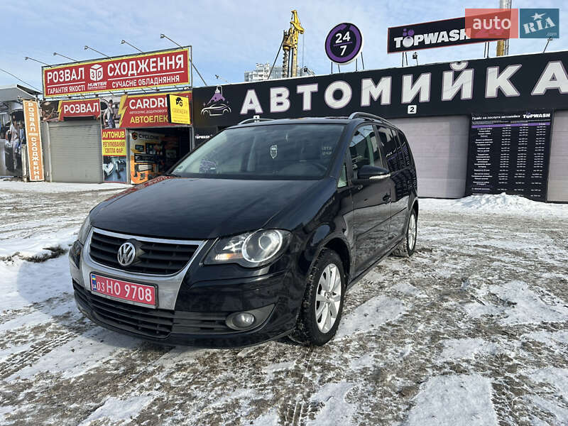 Volkswagen Touran 2010 Volkswagen Touran 2010