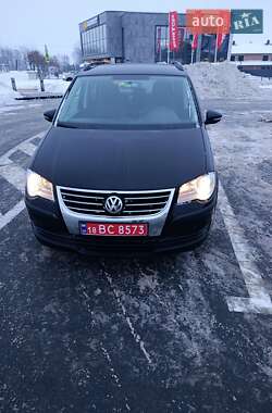 Мінівен Volkswagen Touran 2009 в Луцьку