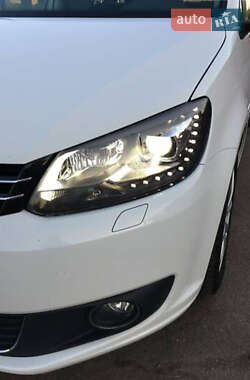 Мінівен Volkswagen Touran 2014 в Ірпені