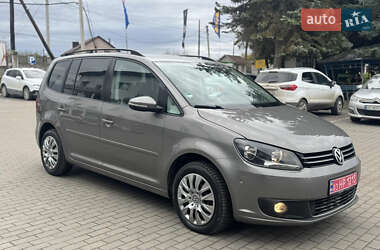 Мінівен Volkswagen Touran 2010 в Луцьку