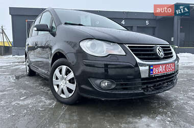 Минивэн Volkswagen Touran 2008 в Житомире