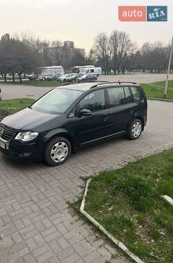 Мінівен Volkswagen Touran 2010 в Запоріжжі