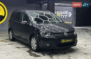 Мінівен Volkswagen Touran 2011 в Чернівцях