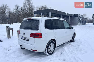 Мінівен Volkswagen Touran 2014 в Ірпені