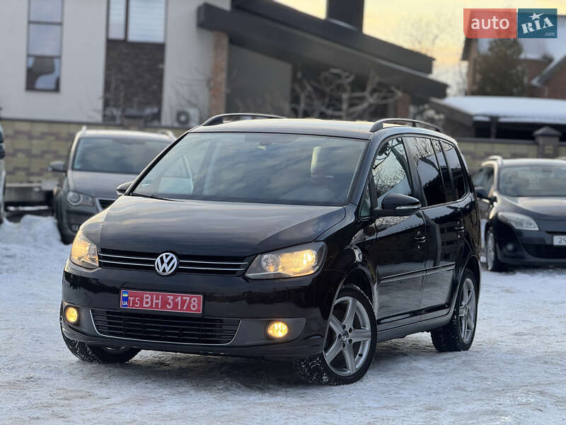 Volkswagen Touran 2011