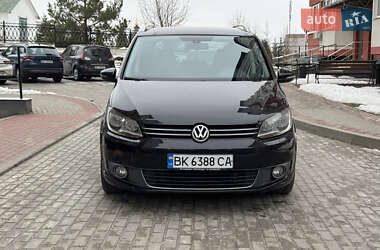 Мінівен Volkswagen Touran 2011 в Вараші