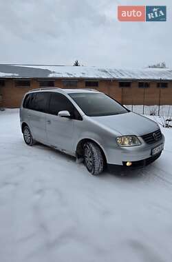 Мінівен Volkswagen Touran 2004 в Трускавці