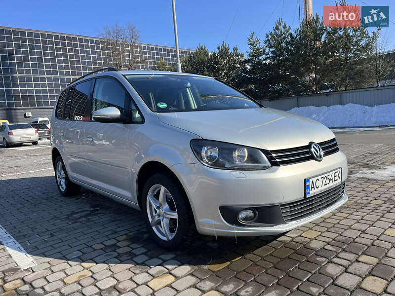 Volkswagen Touran 2012