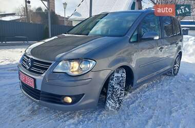 Мінівен Volkswagen Touran 2009 в Старокостянтинові