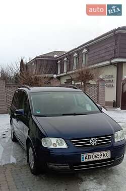 Минивэн Volkswagen Touran 2006 в Тульчине