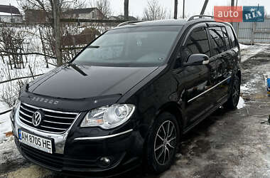 Минивэн Volkswagen Touran 2006 в Житомире
