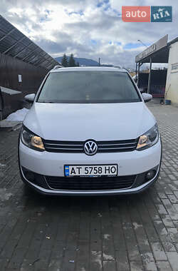 Минивэн Volkswagen Touran 2011 в Верховине