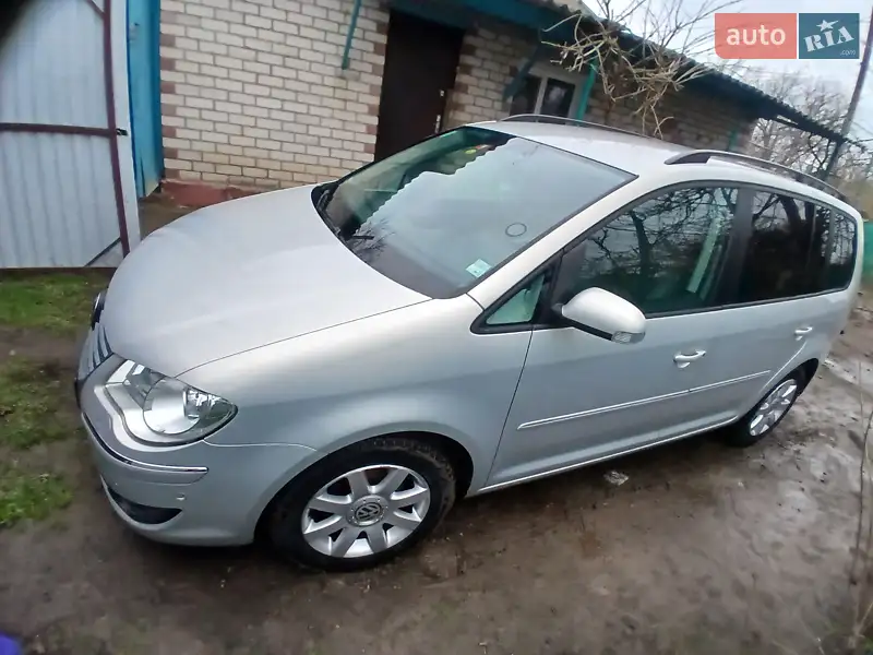 Volkswagen Touran