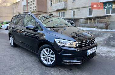 Мікровен Volkswagen Touran 2017 в Луцьку