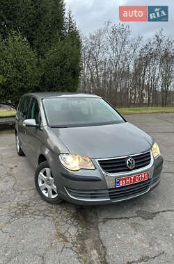Минивэн Volkswagen Touran 2009 в Золотоноше