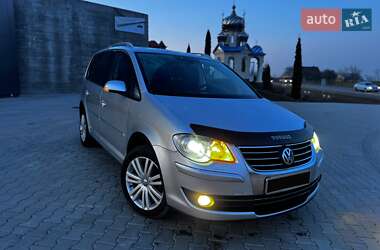 Мінівен Volkswagen Touran 2007 в Чернівцях