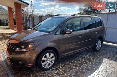 Мінівен Volkswagen Touran 2011 в Чигирину