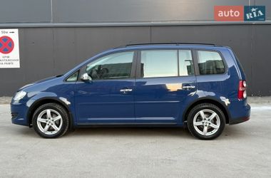 Минивэн Volkswagen Touran 2007 в Киеве