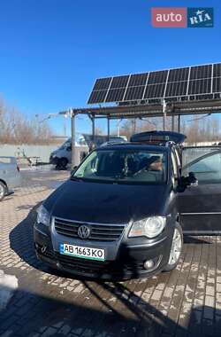 Минивэн Volkswagen Touran 2007 в Калиновке