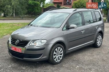 Минивэн Volkswagen Touran 2007 в Луцке