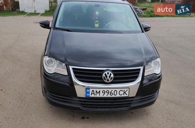 Минивэн Volkswagen Touran 2009 в Коростышеве