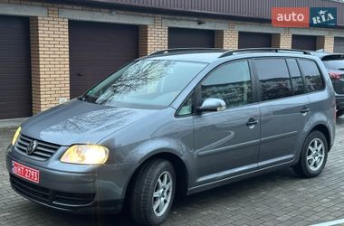 Мінівен Volkswagen Touran 2006 в Луцьку