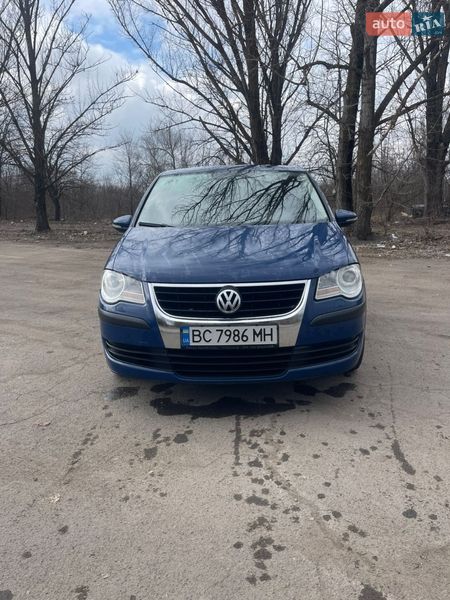 Volkswagen Touran 2010