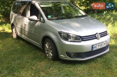 Минивэн Volkswagen Touran 2011 в Новомосковске