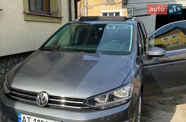 Микровэн Volkswagen Touran 2017 в Ивано-Франковске