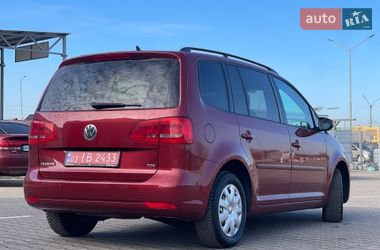 Минивэн Volkswagen Touran 2011 в Нововолынске
